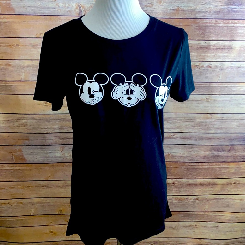 🎈Sale🎈NWOT Disney Mickey Mouse Tee Size Medium